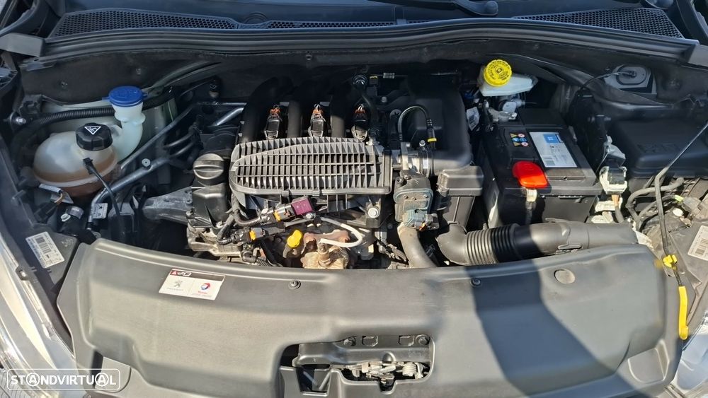 Peugeot 208 1.2 PureTech Signature - 20