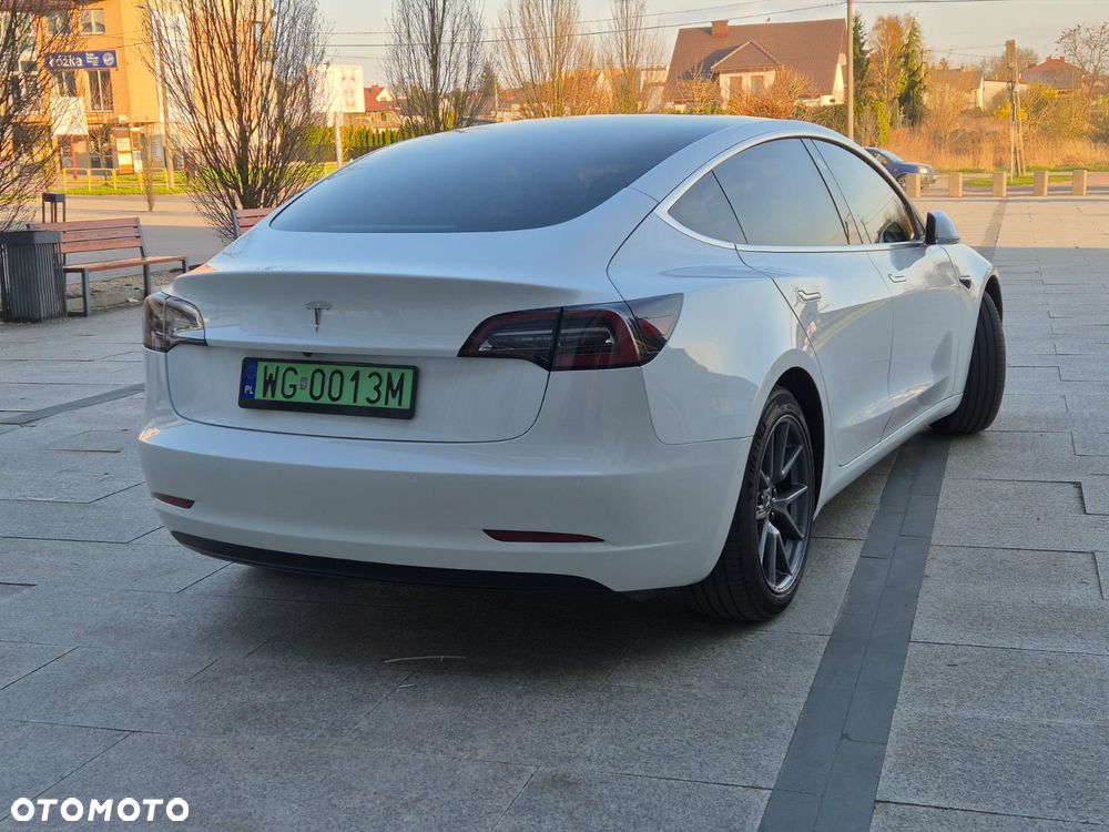 Tesla Model 3 Standard Range Plus - 8