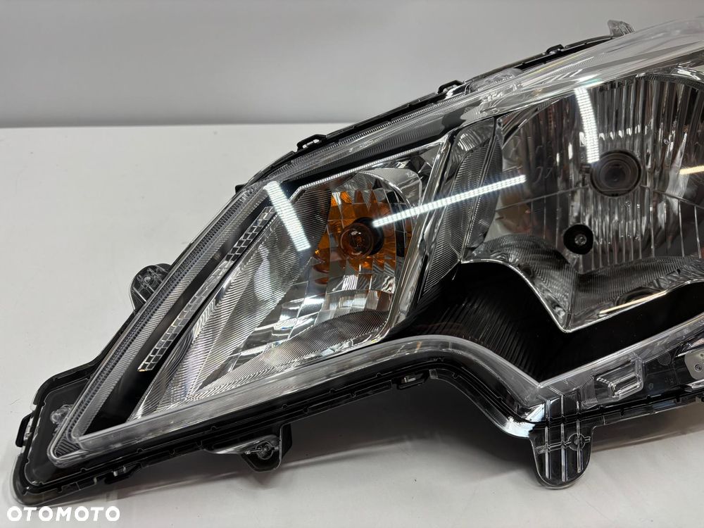 Mitsubishi Space Star III Lampa Lewa Przód Przednia W5335 - 2