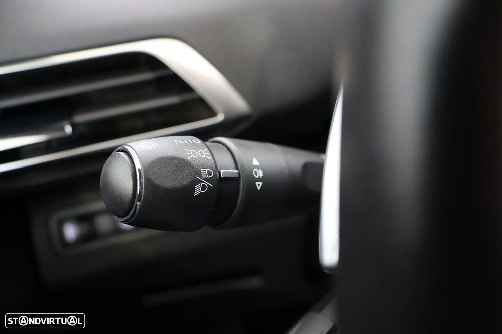 Peugeot 3008 1.6 Hybrid Allure Pack e-EAT8 - 14