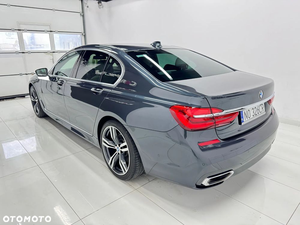 BMW Seria 7 740d xDrive - 10
