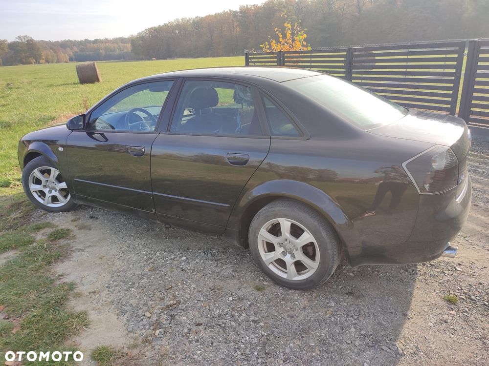 Audi A4 Limousine - 7