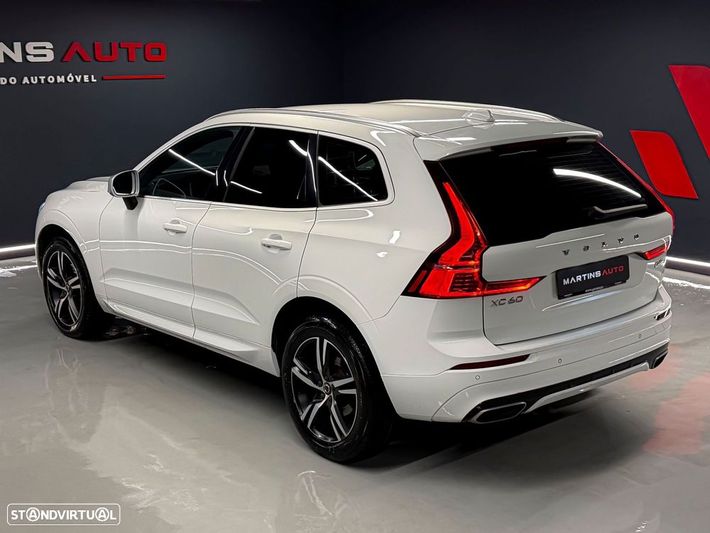 Volvo XC 60 2.0 B5 R-Design AWD - 8