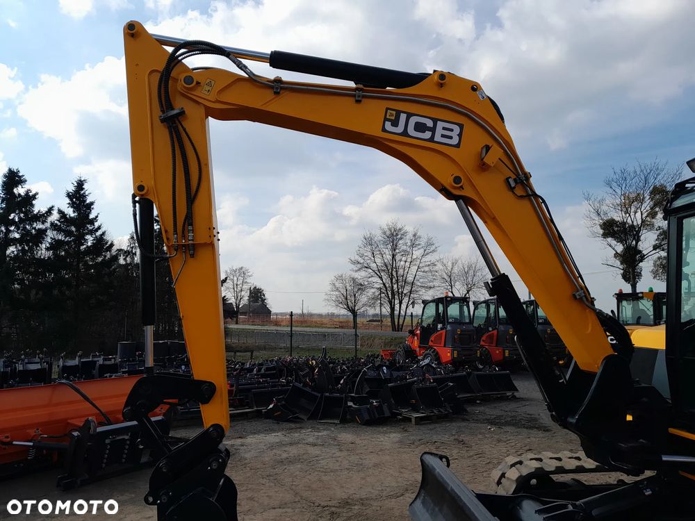JCB 86C-2 - 15