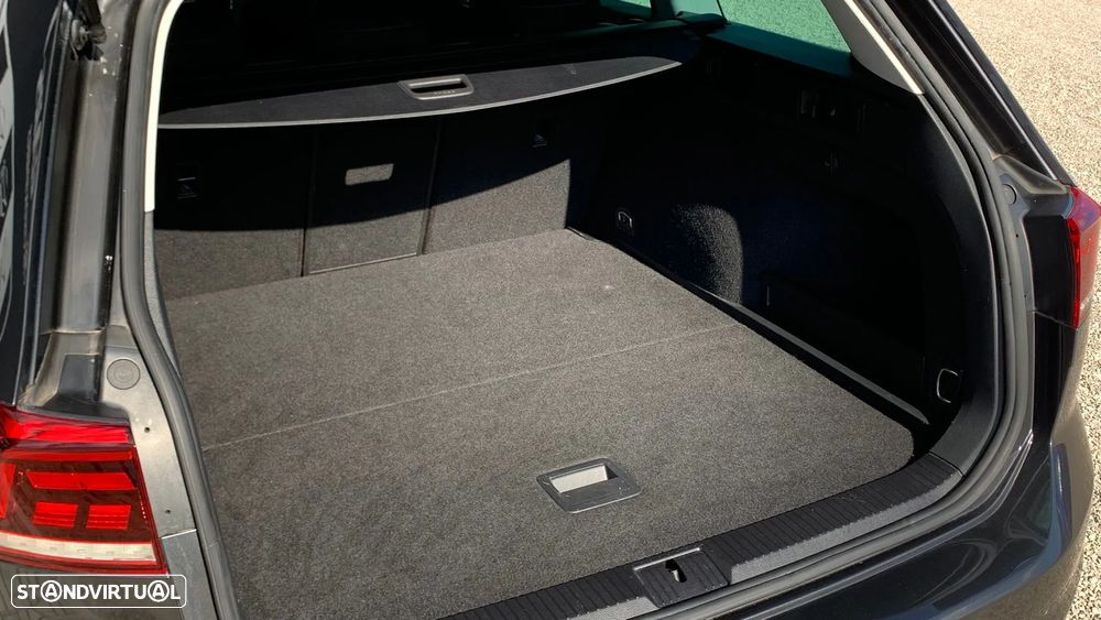 VW Passat Variant 1.4 TSI Plug-In-Hybrid DSG GTE - 31