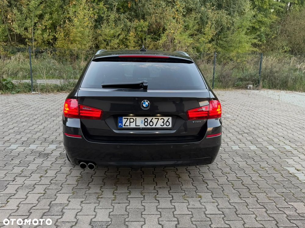 BMW Seria 5 520d Luxury Line - 23