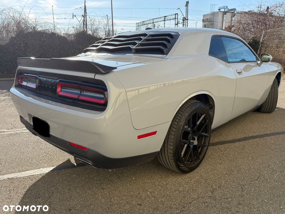 Dodge Challenger 3.6 SXT Plus - 24