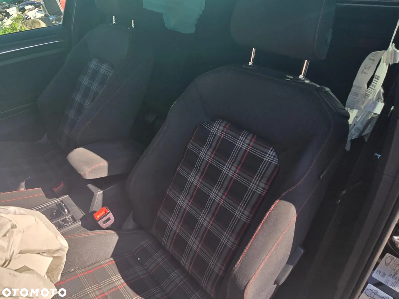Volkswagen Golf VII 2.0 TSI BMT GTI Performance - 6