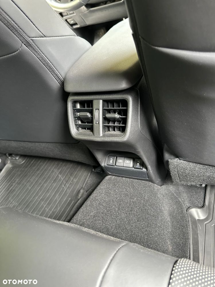 Lexus UX 300e 72.8 kWh Omotenashi 2WD - 15