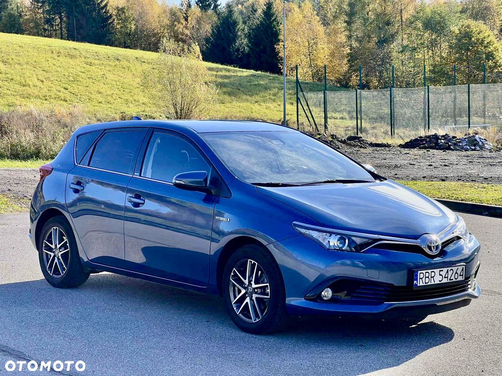 Toyota Auris - 1