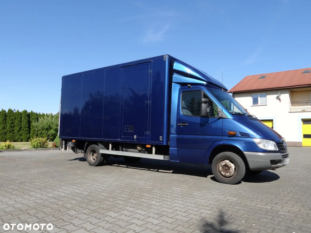 Mercedes-Benz SPRINTER - 2