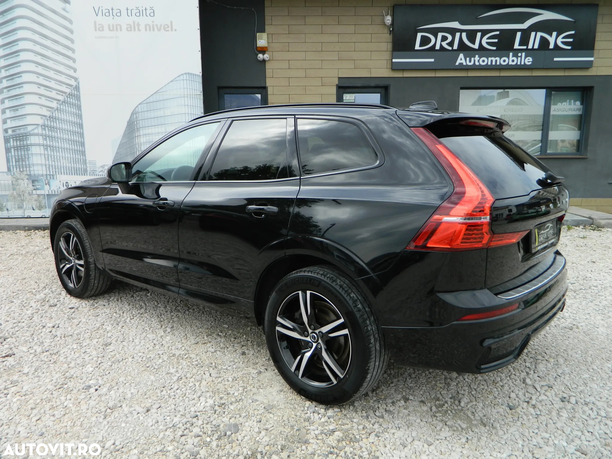 Volvo XC 60 Recharge T6 Twin Engine eAWD R-Design Expression - 8