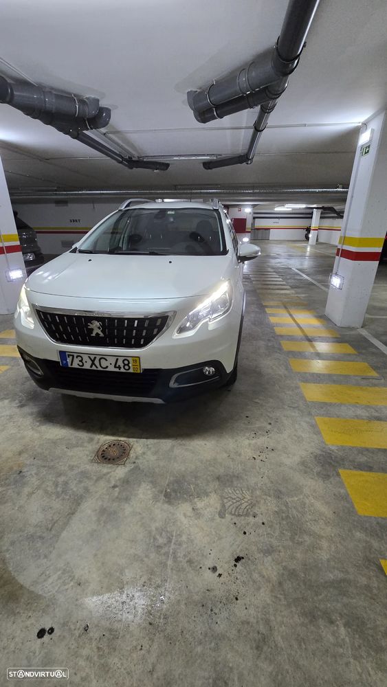 Peugeot 2008 1.2 PureTech Allure - 14