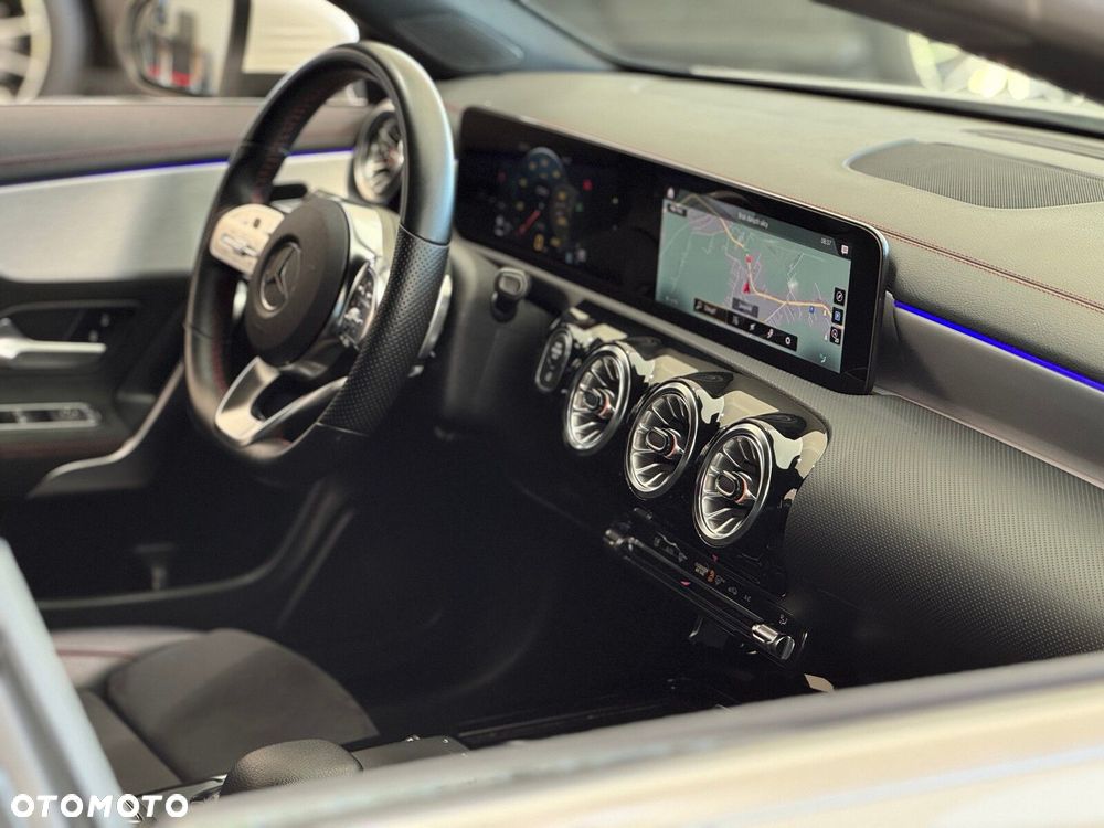 Mercedes-Benz CLA - 38