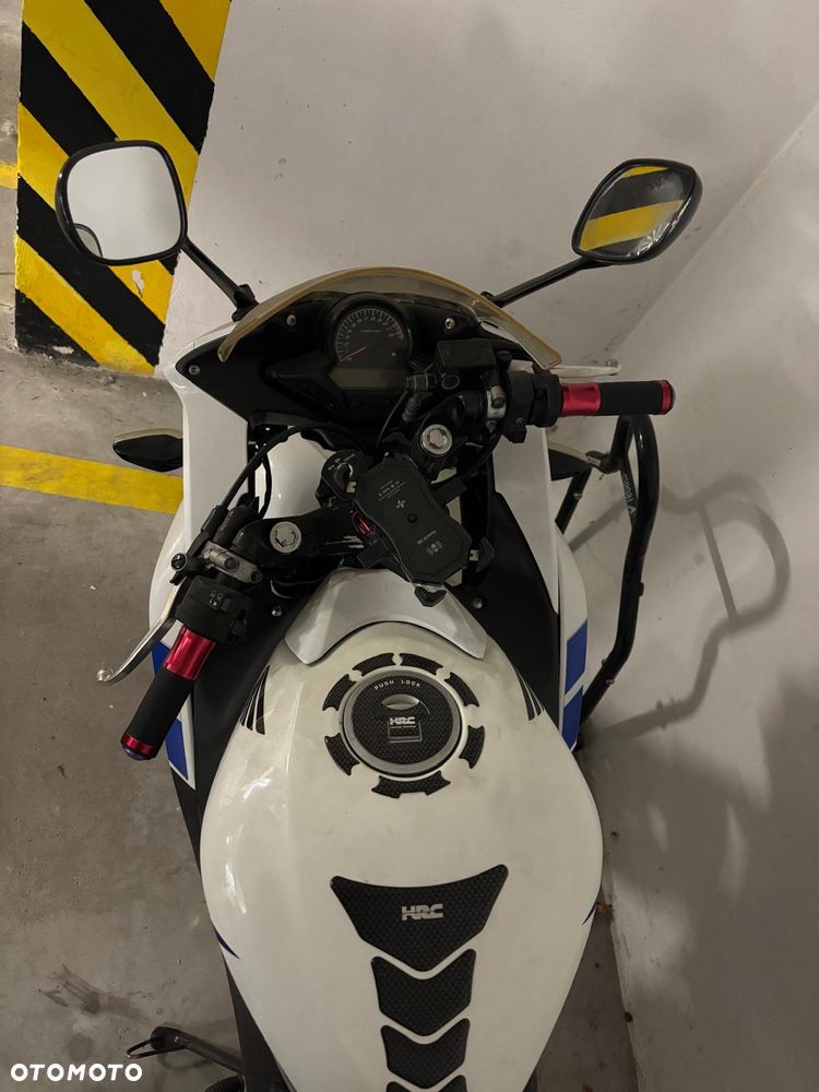 Honda CBR - 3