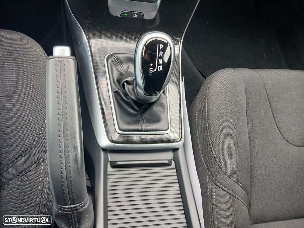 Volvo V40 2.0 D2 Momentum Geartronic - 29