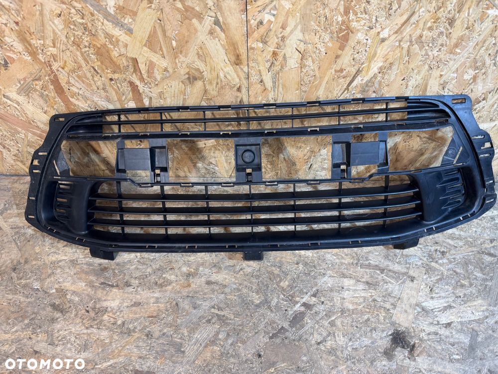 Kratka środkowa zderzaka citroen c4 I lift - 1