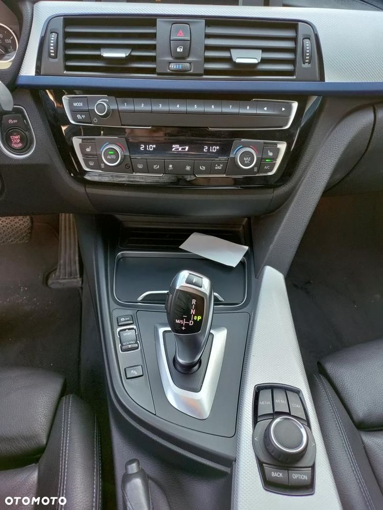 BMW Seria 3 320d M Sport Shadow sport - 9