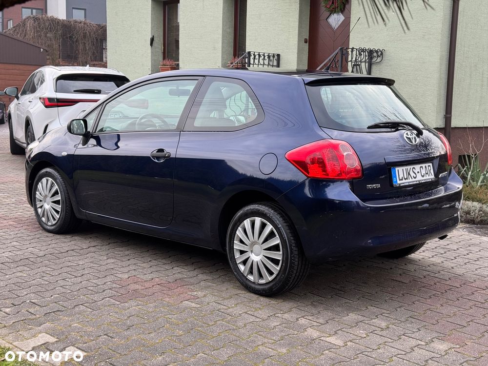 Toyota Auris 1.33 VVT-i - 36