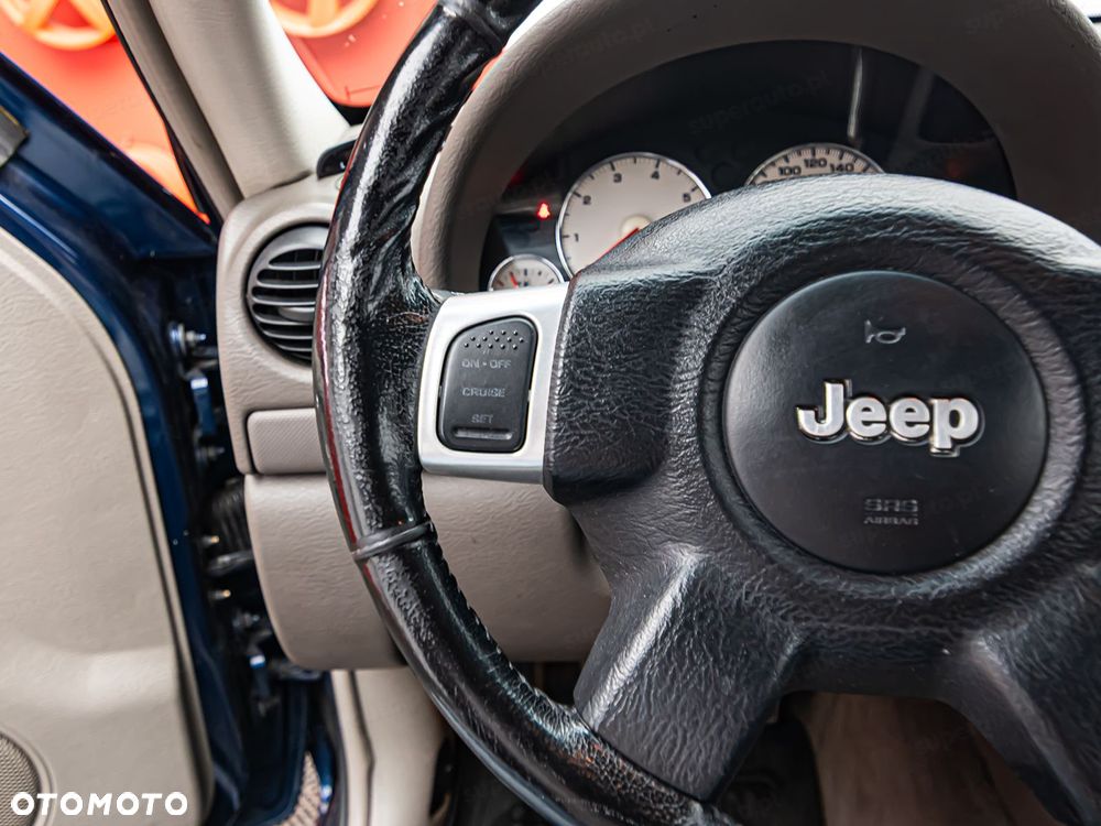Jeep Cherokee - 17