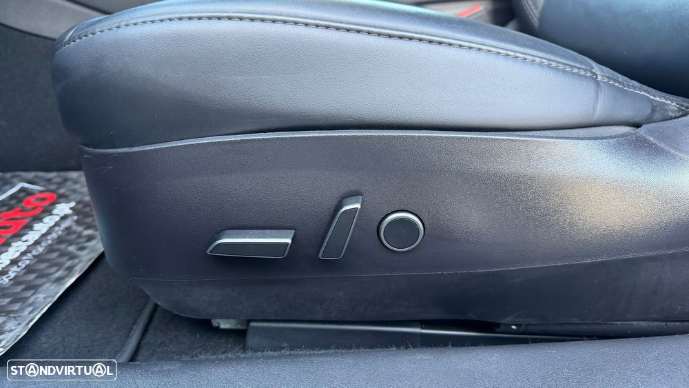 Tesla Model 3 Long-Range Dual Motor AWD - 40