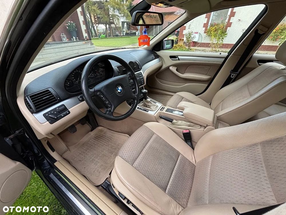 BMW Seria 3 325xi Touring Edition Exclusive - 8