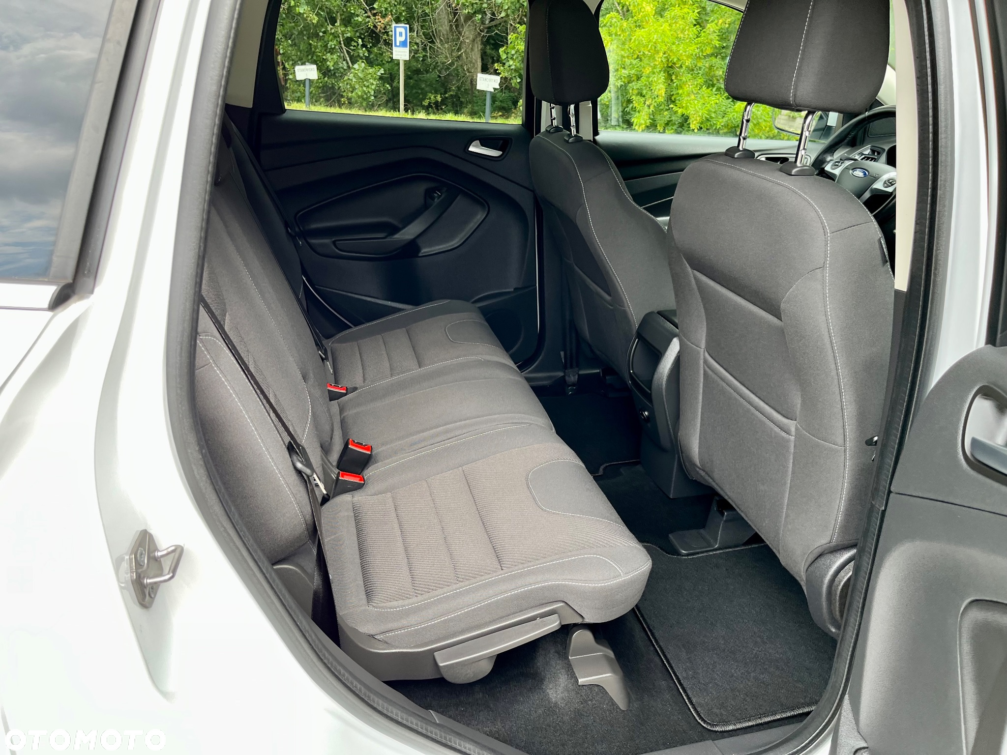 Ford Kuga - 8