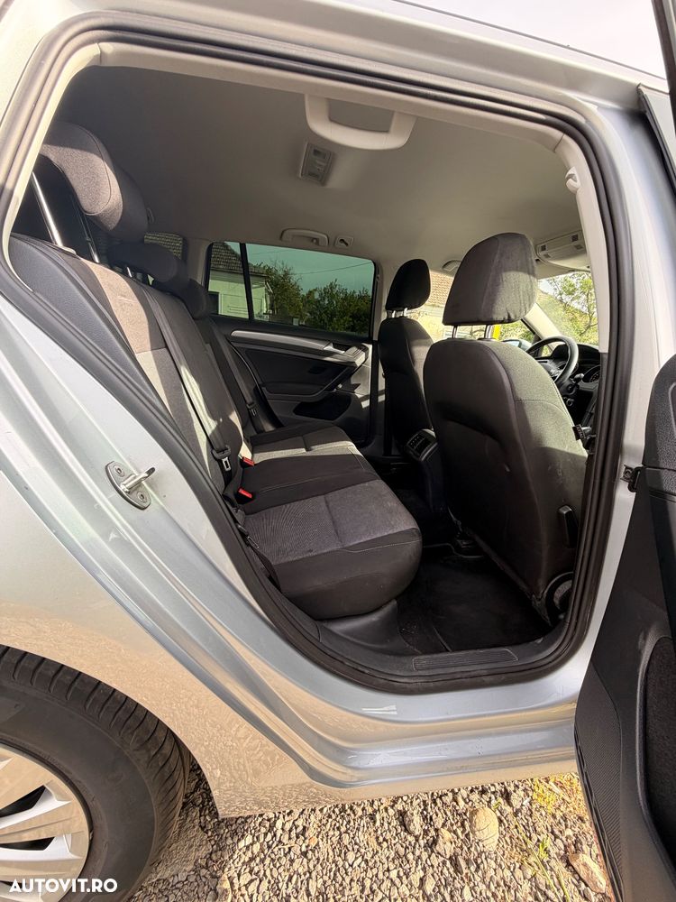 Volkswagen Golf 1.6 TDI DPF BMT DSG Trendline - 16