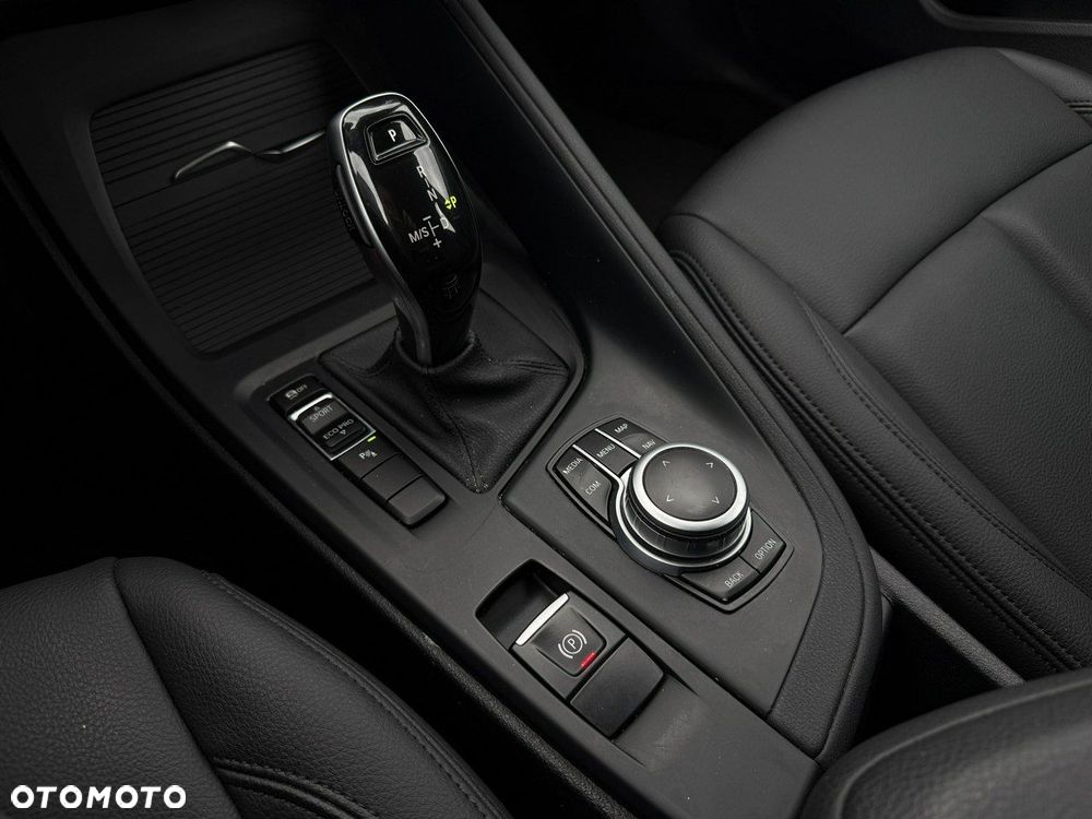BMW X1 sDrive18i Business Edition - 33