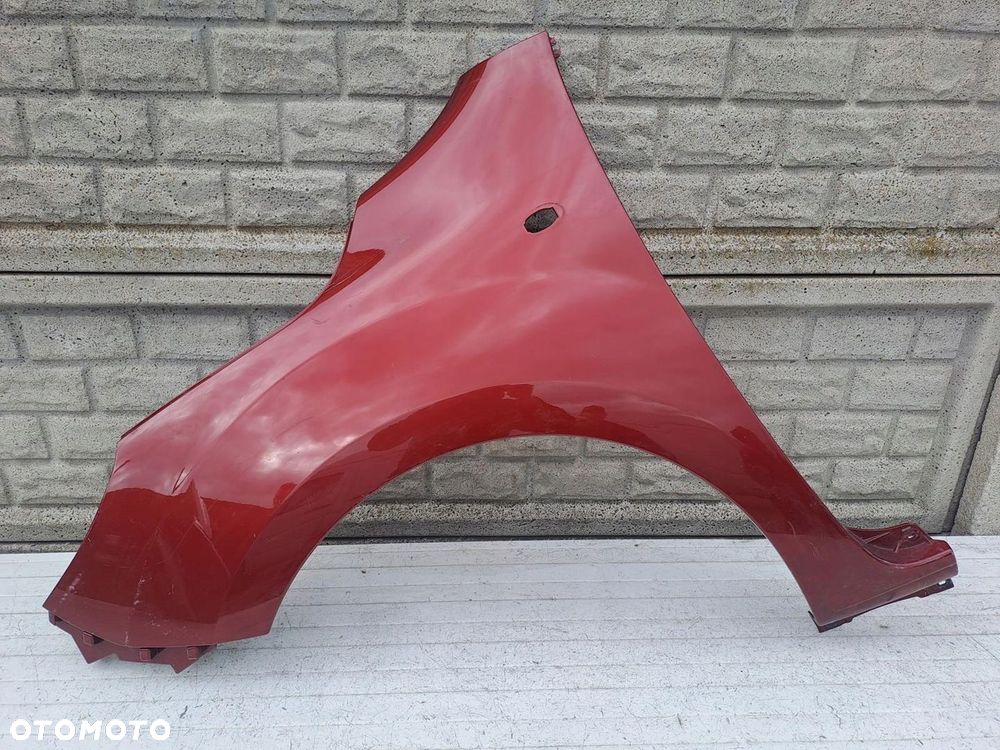 MERCEDES CITAN W415 12-21 BŁOTNIK PRZEDNI LEWY - 1