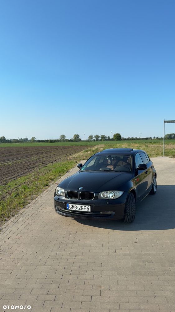 BMW Seria 1 120d DPF - 24