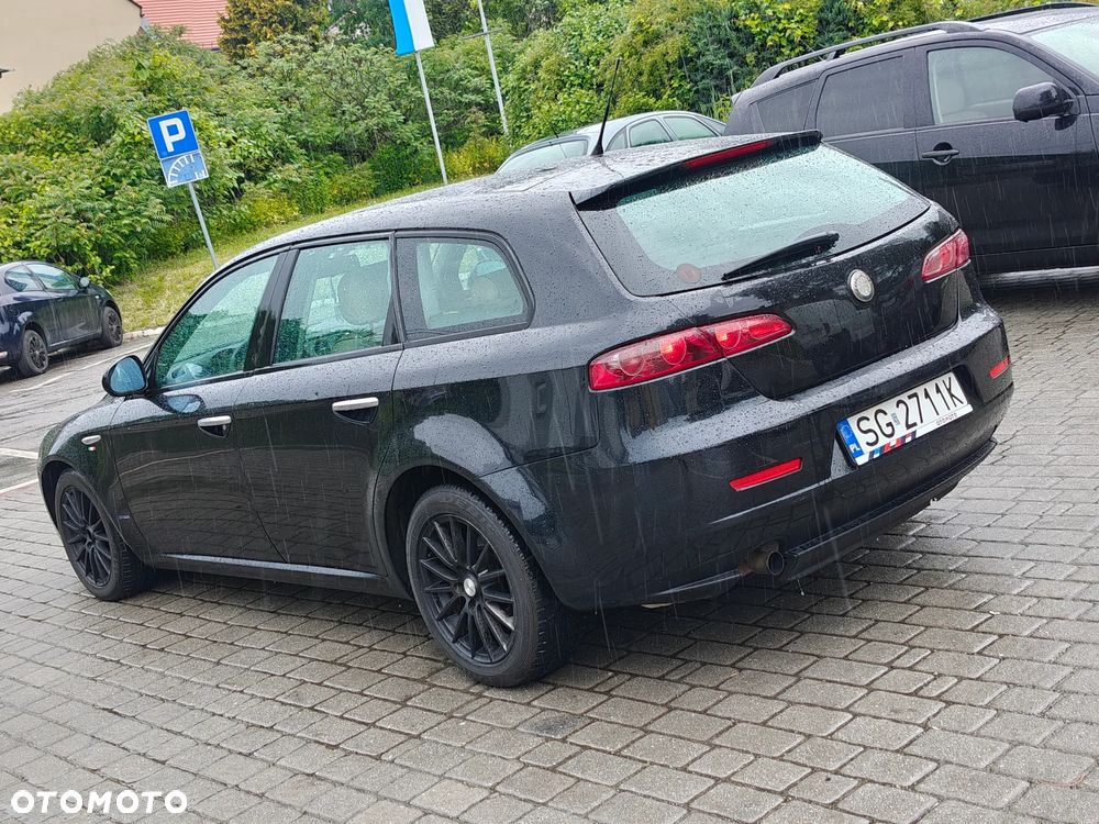 Alfa Romeo 159 1.9 JTDM 8V DPF Distinctive - 14