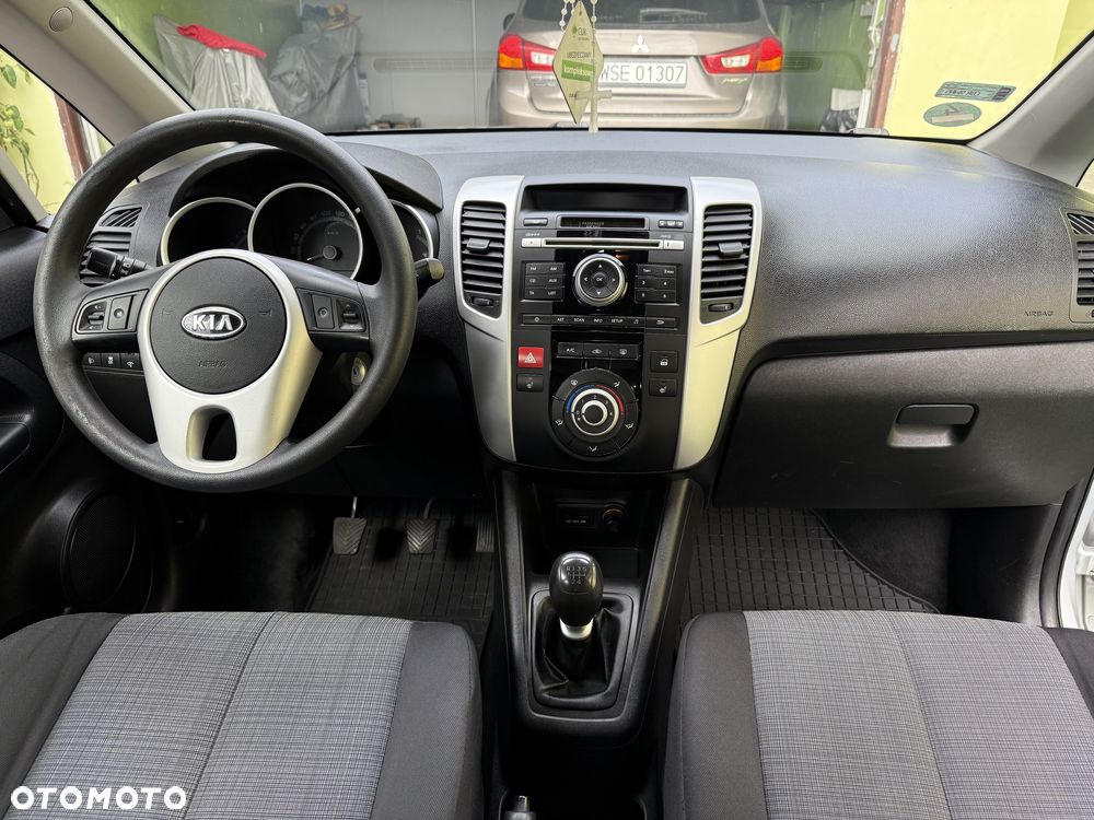 Kia Venga 1.4 CVVT Vision - 11