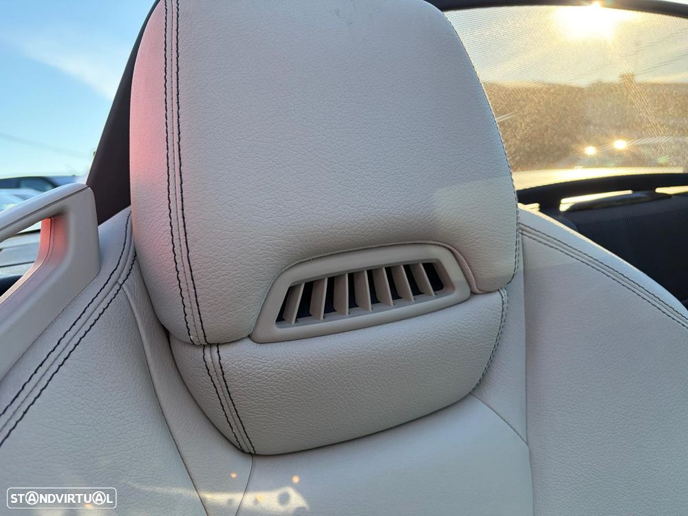 Mercedes-Benz SLK 200 Standard - 24