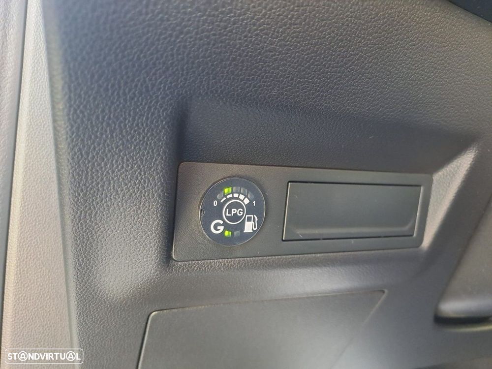 Renault Captur 1.0 TCe Techno Bi-Fuel - 17