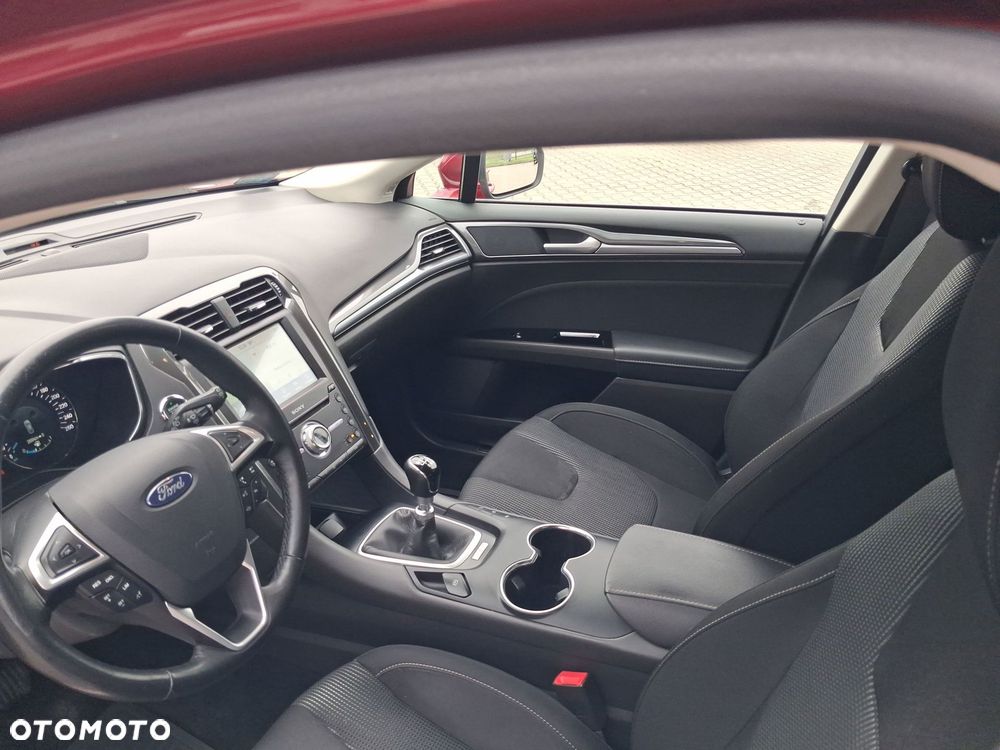 Ford Mondeo 1.5 EcoBoost Titanium - 25