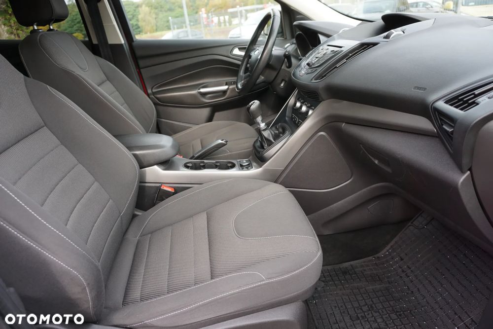 Ford Kuga 1.5 EcoBoost 2x4 Trend - 16