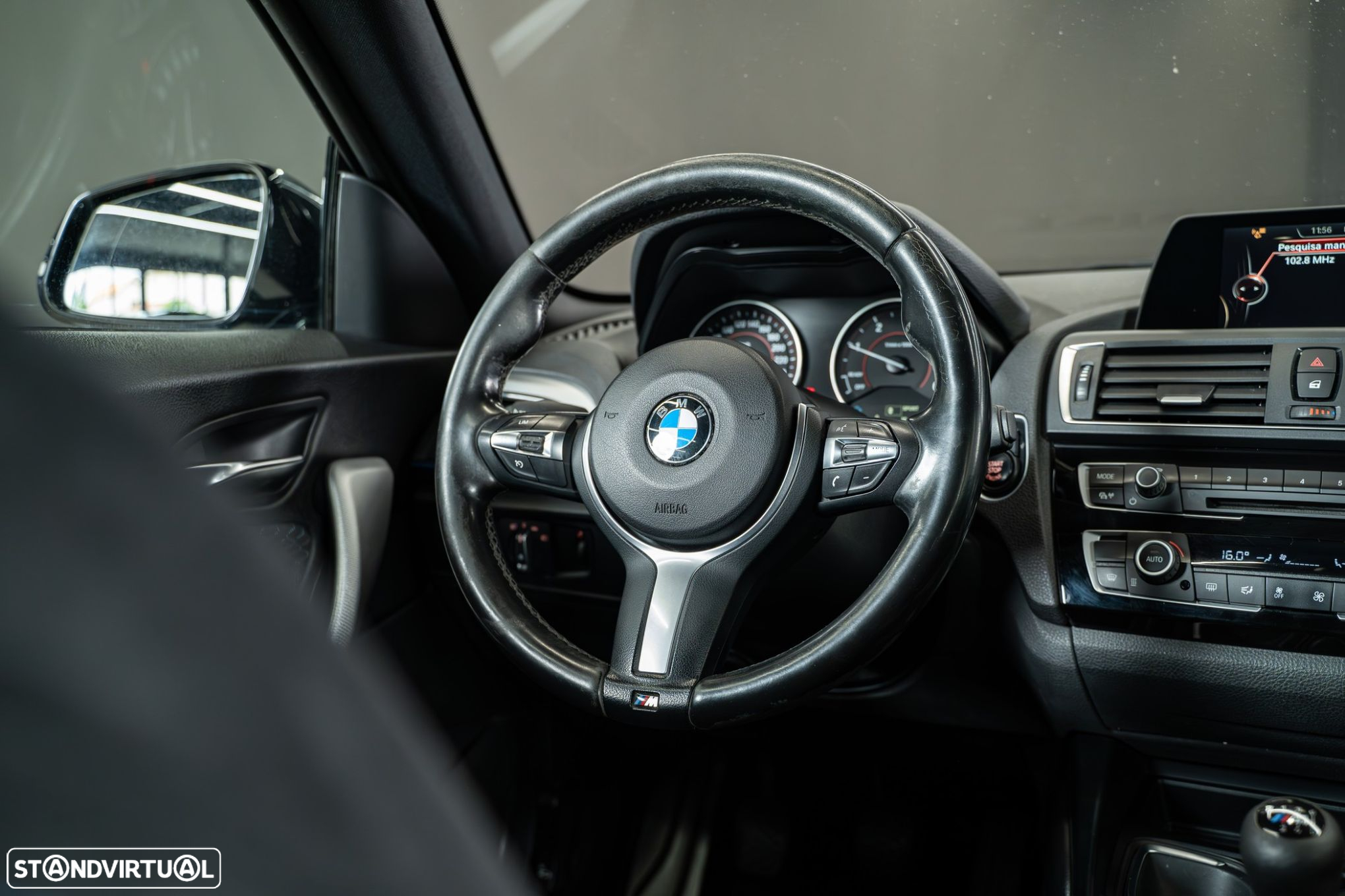 BMW 116 d Pack M - 33