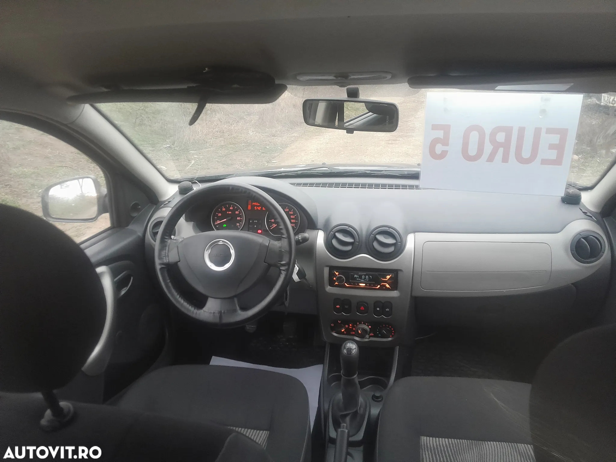 Dacia Sandero - 6