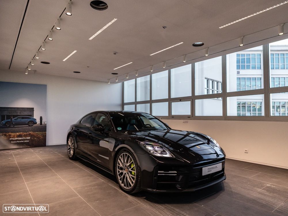 Porsche Panamera 4 E-Hybrid - 5