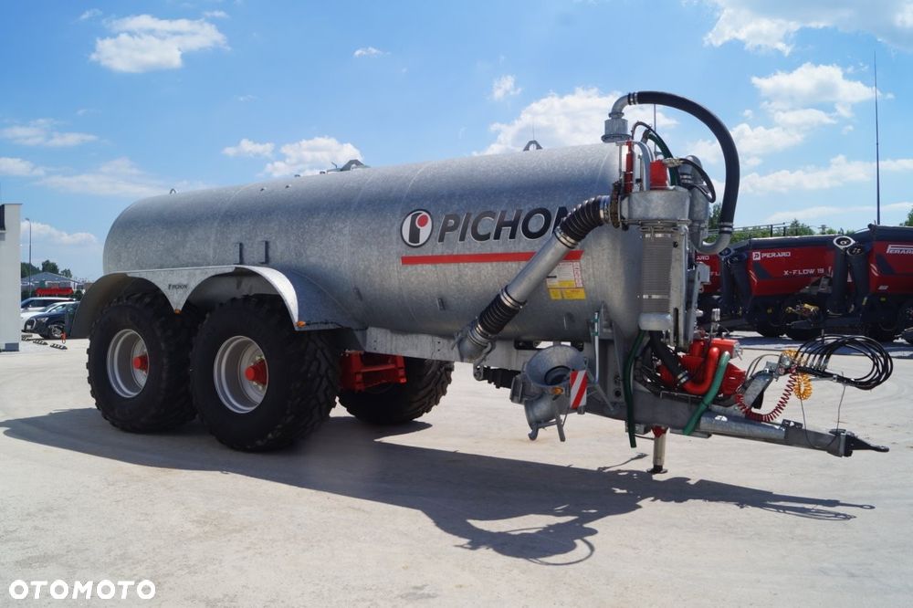 Pichon Wóz Asenizacyjny 18500R z Ramieniem do Pompowania - 7