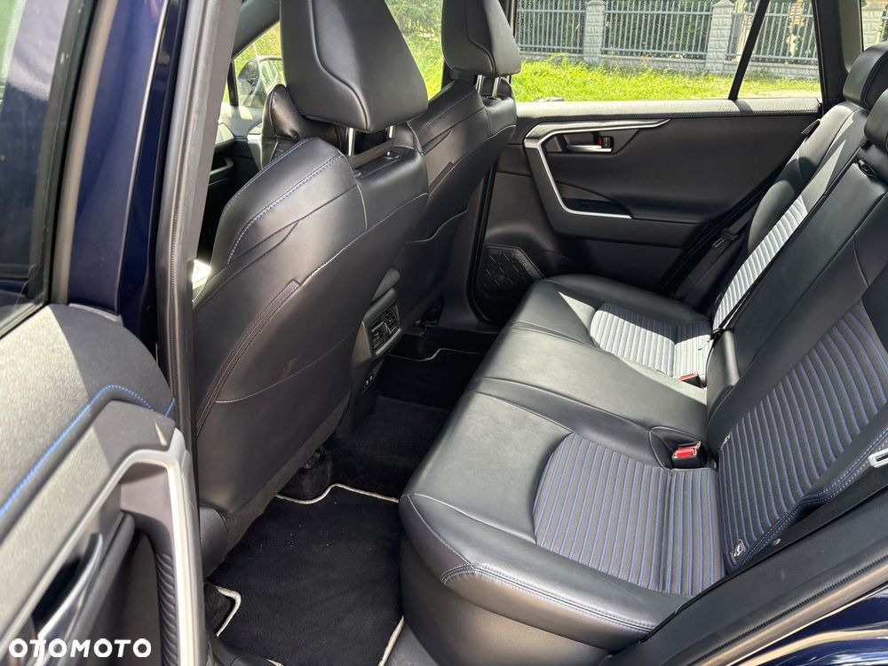 Toyota RAV4 - 17