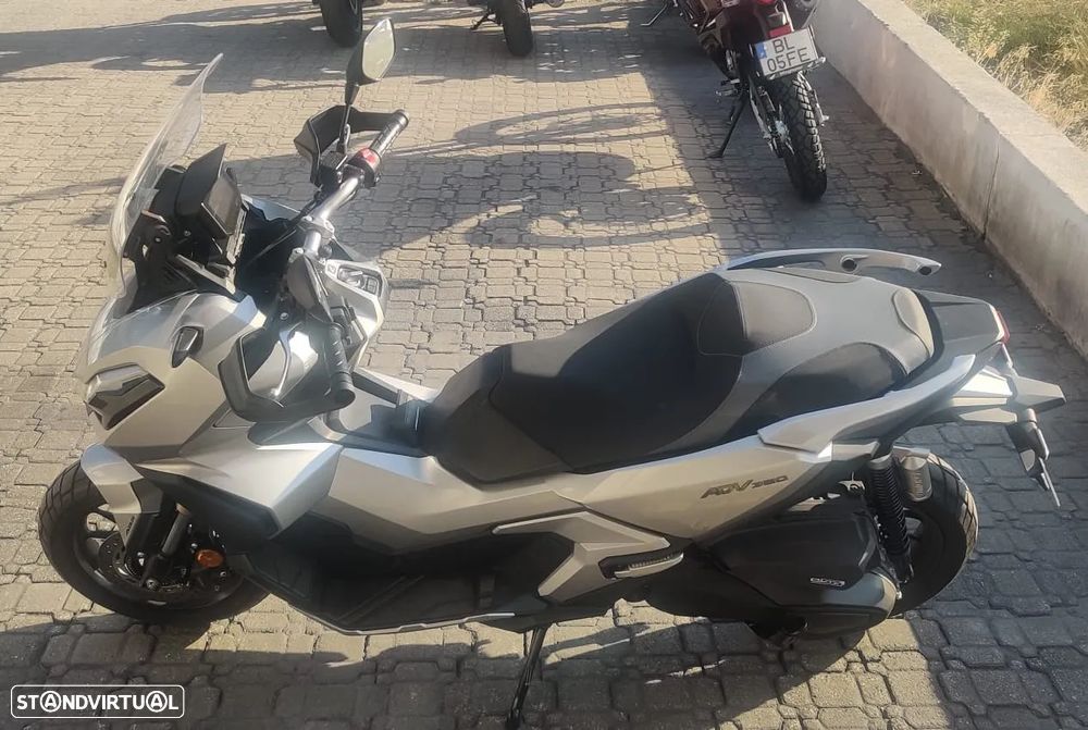 Honda ADV 350  (Carta A2) - 4