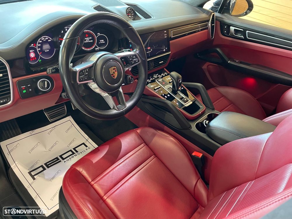 Porsche Cayenne Coupé GTS - 27