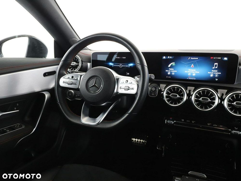 Mercedes-Benz CLA AMG 35 4-Matic 7G-DCT - 17