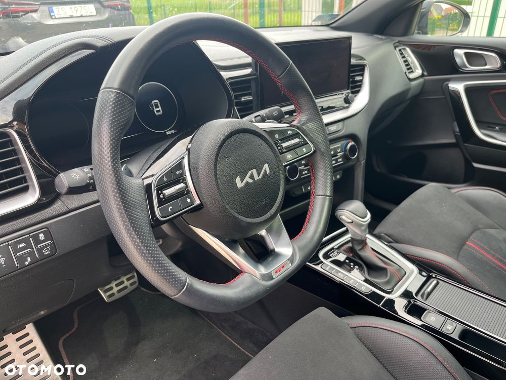 Kia ProCeed 1.6 T-GDI GT DCT - 16