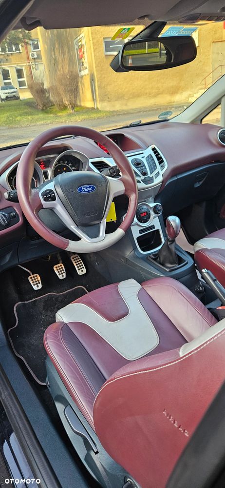 Ford Fiesta 1.4 Titanium - 12