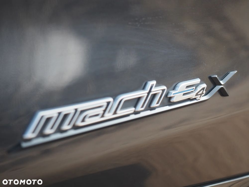 Ford Mustang Mach-E AWD PREMIUM - 9