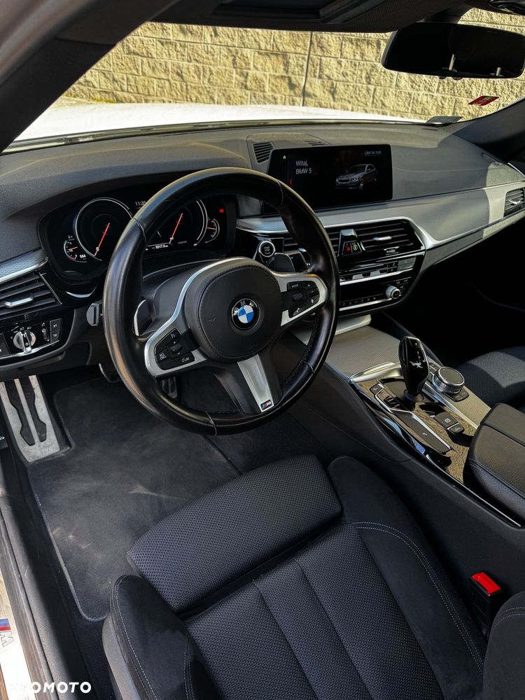 BMW Seria 5 520d xDrive M Sport sport - 11