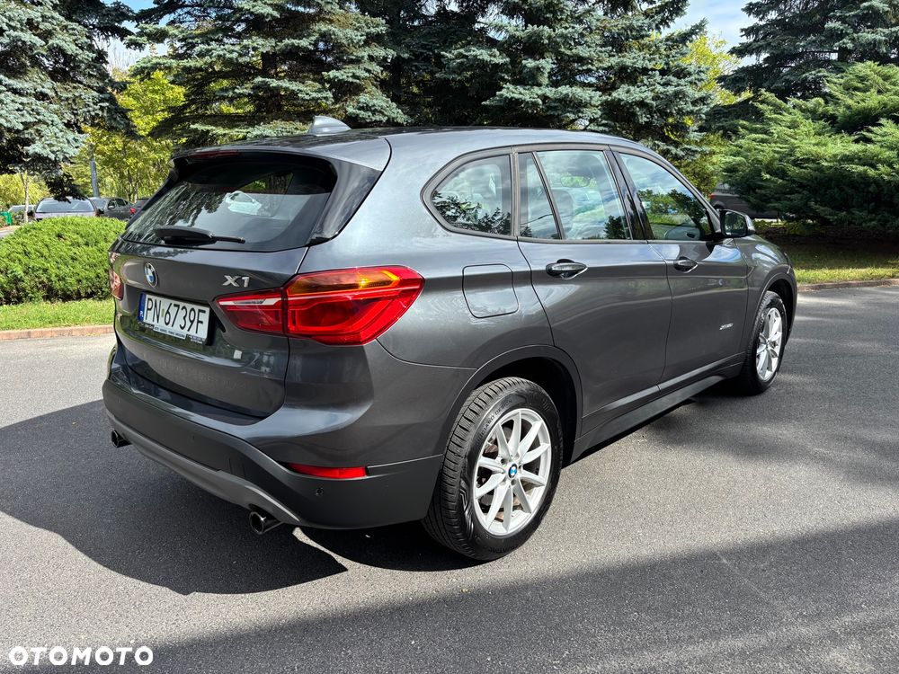 BMW X1 xDrive20i - 27